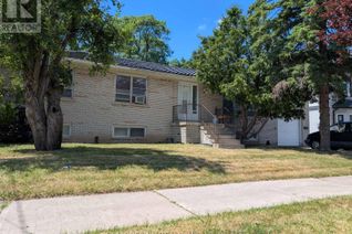 Bungalow for Rent, 998 Willowdale Avenue, Toronto (Newtonbrook East), ON Bungalow for Rent, 998 Willowdale Avenue, Toronto (Newtonbrook East), ON