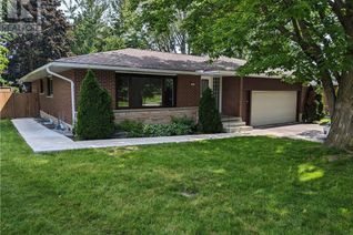 Bungalow for Rent, 26 Springbank Crescent #Main, Kitchener, ON