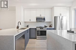 Property for Sale, 10 Lunar Crescent #21, Mississauga (Streetsville), ON Property for Sale, 10 Lunar Crescent #21, Mississauga (Streetsville), ON