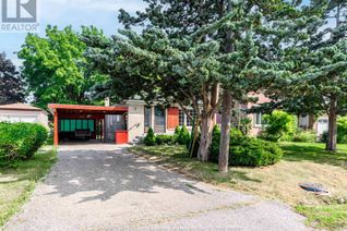 Bungalow for Sale, 64 Rockport Crescent, Richmond Hill (Crosby), ON