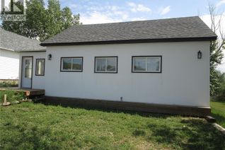 Detached House for Sale, 2011 1st Street S, Rockglen, SK Detached House for Sale, 2011 1st Street S, Rockglen, SK