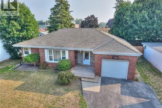 Bungalow for Sale, 303 Park Avenue W, Dunnville, ON