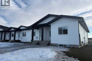 Freehold Townhouse for Sale, 3 Gray Close, Sylvan Lake, AB