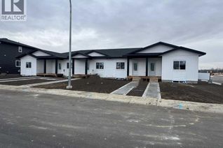 Freehold Townhouse for Sale, 5 Gray Close, Sylvan Lake, AB