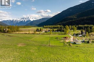 Detached House for Sale, 899 Erickson Road, Pemberton, BC