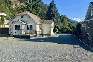 House for Sale, 562 Lillooet Avenue, Harrison Hot Springs, BC House for Sale, 562 Lillooet Avenue, Harrison Hot Springs, BC