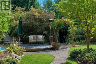 House for Sale, 1376 11th Street, West Vancouver, BC House for Sale, 1376 11th Street, West Vancouver, BC