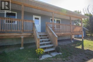 Bungalow for Sale, 1160 Kennisis Lake Road, Dysart et al (Guilford), ON Bungalow for Sale, 1160 Kennisis Lake Road, Dysart et al (Guilford), ON
