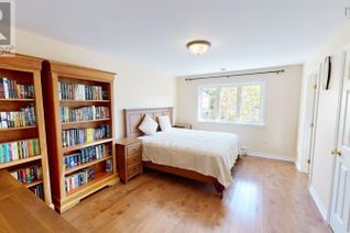 House for Sale, 11 Glenbourne Court, Halifax, NS