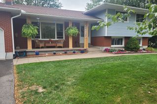 Sidesplit for Sale, 54 Valley Rd, St. Catharines, ON