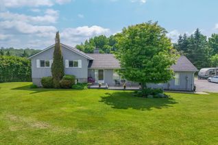 Sidesplit for Sale, 1287 Golden Beach Rd, Bracebridge, ON