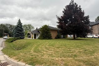 Bungalow for Sale, 126 Cascade Cir, Richmond Hill, ON