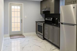 Apartment for Sale, 3 Ash Hill Ave, Caledon, ON