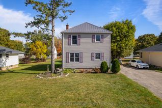 Detached House for Sale, 106 KENSINGTON Cres, South Huron, ON