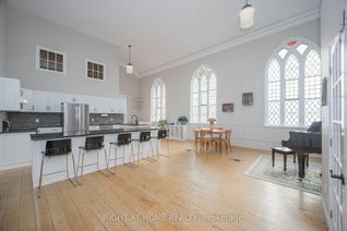 Bungaloft for Sale, 3318 Dundas St, Burlington, ON