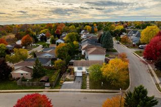 Bungalow for Sale, 697 Macdonald Dr, Gananoque, ON