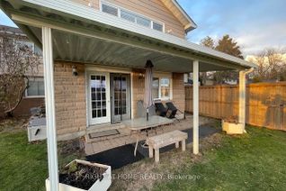 Apartment for Sale, 22 Grant Ct #B, East Gwillimbury, ON