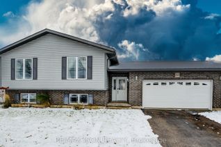 Detached House for Sale, 460 King St E, Wellington North, ON