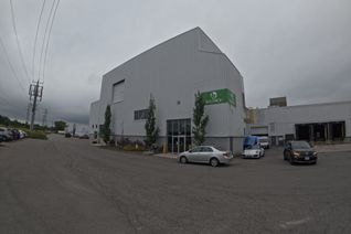 Property for Lease, 402 Mulock Dr #3, Newmarket, ON