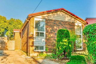 Bungaloft for Sale, 77 Snowball Cres #Main, Toronto, ON