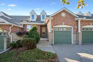 Freehold Townhouse for Sale, 17 Terraview Cres, Guelph, ON